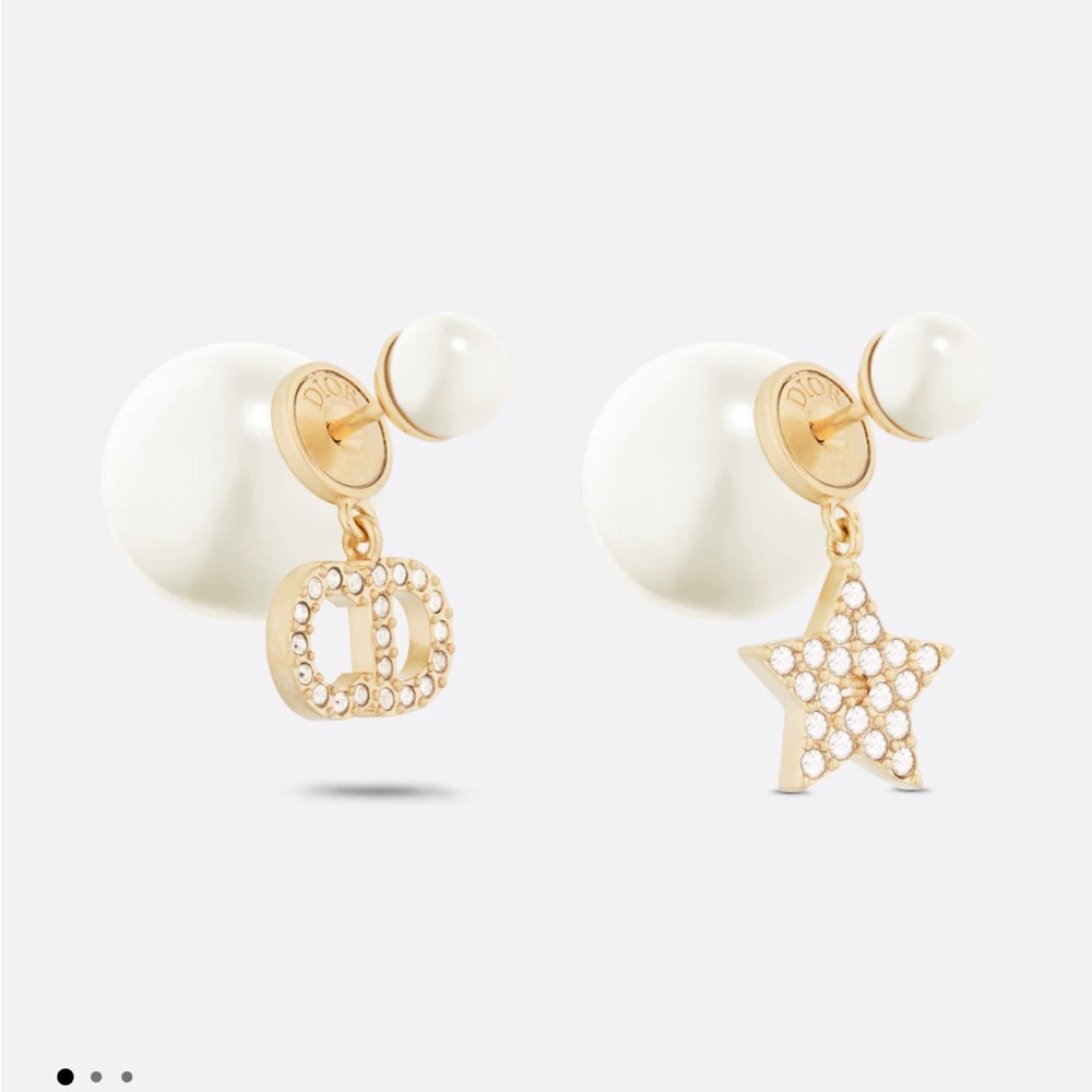 Dior Pearl tribales earrings